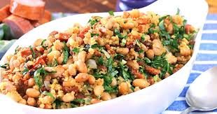 Guarnição de Feijão Tropeiro 500g (aos domingos)
